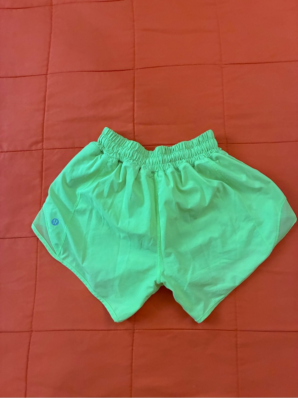 Lululemon Shorts Womens 2 Green Gym Athletic Activewear Running Sportswear